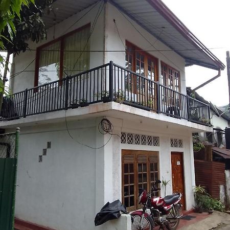 Trinish Homestay Hatton Bagian luar foto