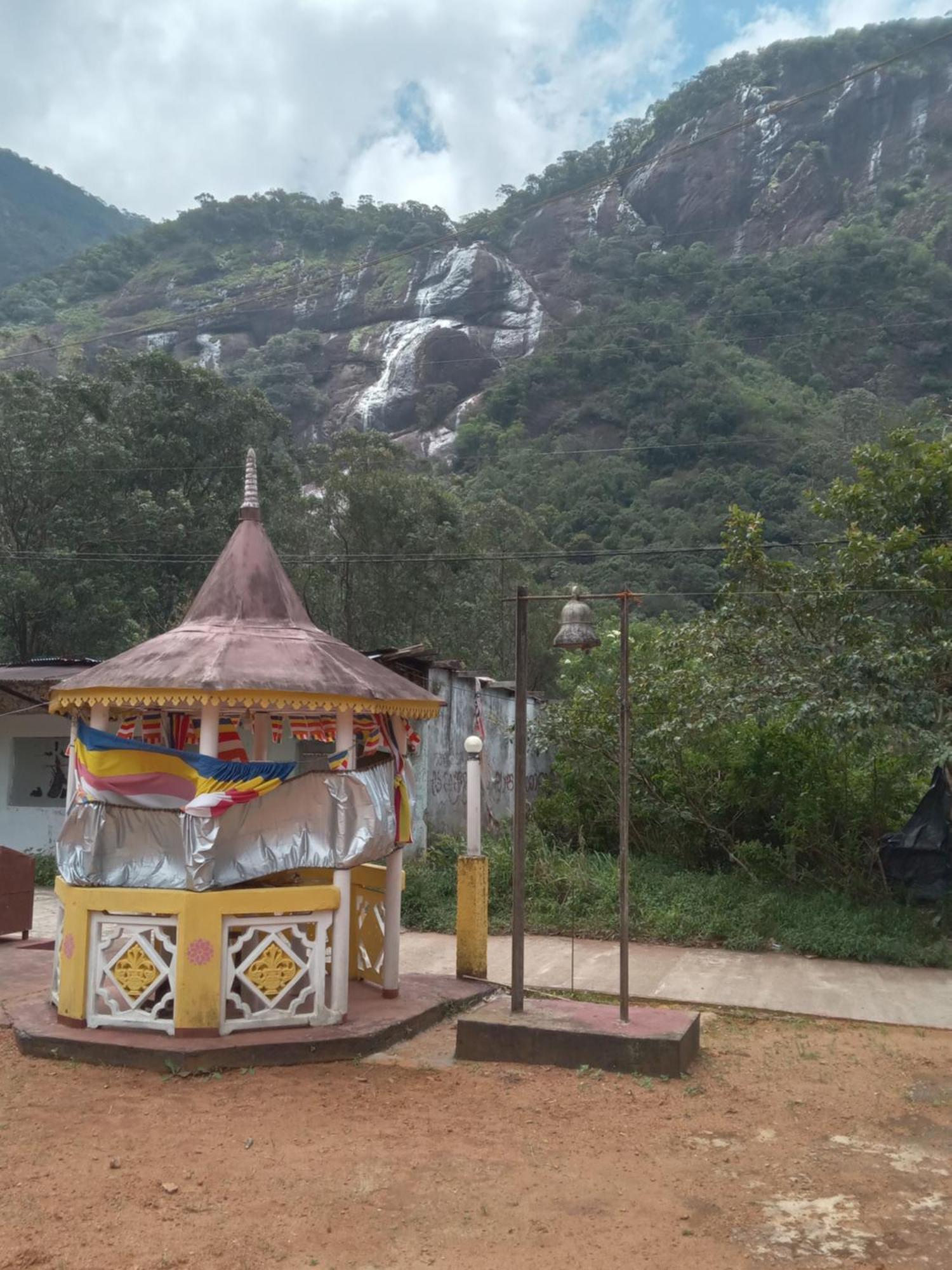 Trinish Homestay Hatton Bagian luar foto