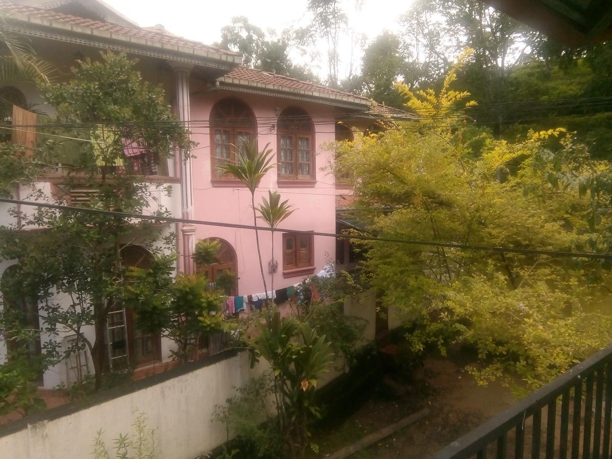 Trinish Homestay Hatton Bagian luar foto